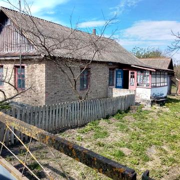 Продам будинок з земельною ділянкою