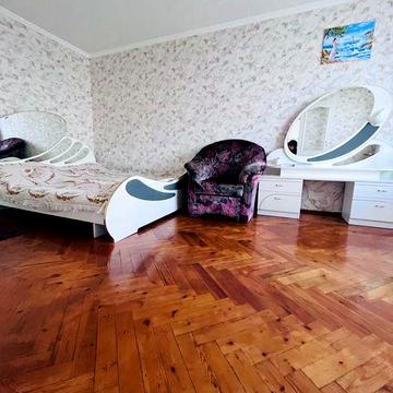 Продам 1 ком квартиру на Победе.