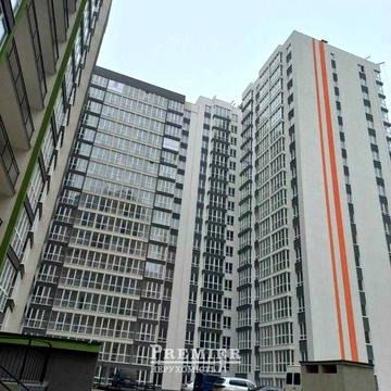 Простора 3х кім квартира 95.5м² 84000 у.о. Новий зданий будинок біля Центру Приморський район  Видовий поверх, ГЕНЕРАТОР ліфт працює