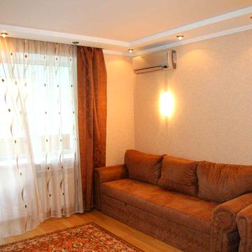 Продаж двокімнатної квартири на Браїлках