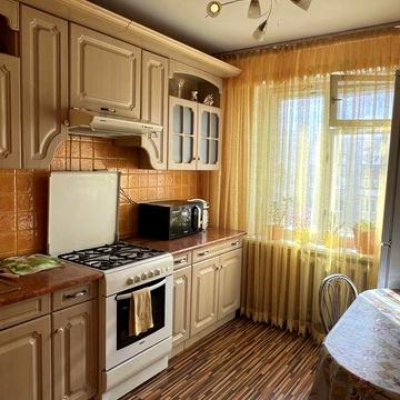 Продаж 3к квартири на Тяжилові