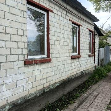 Продам пол дома с отдельным адресом .