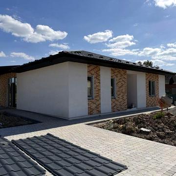 Продам чистовий будинок в Якушинцях. Газ. Світло 10 кіловат