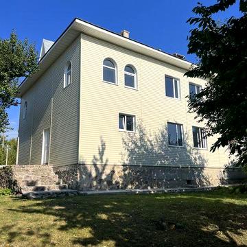 Продажа двоповерхового дуплекса - пів будинку - на Росі - под чистовой ремонт