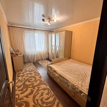 Продаж 3-кімнатної квартири від власника район 7 зарічний