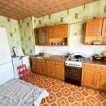 Продаж 3к квартири, р-н  ближнє Жадова