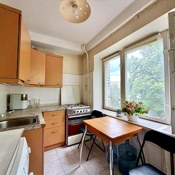 Без комісії. Продам. 2-кімната вулиця,Михайла Бойчука 34. Печерськ