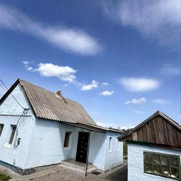 Продам дом в Обуховке ( Кировское , рядом лес, озеро и река )