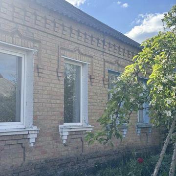 Продам 3 кімнатний будинок на Кущівці