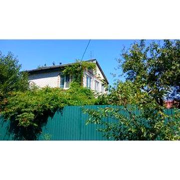 Продам . Від власника 2 поверховий цегляний дім.