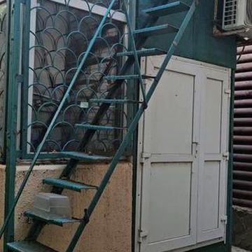 Продам курень возле моря, район Совиньона