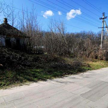 Продам земельну  ділянку  15,6 соток  на центральній вулиці в Хорошево