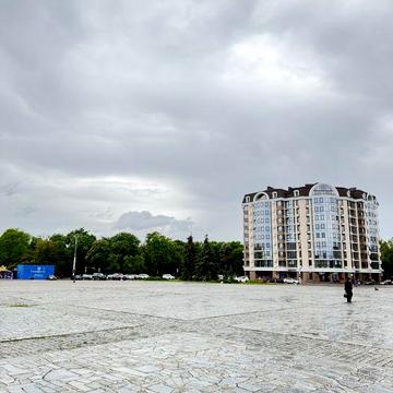 Продаж 3х в новобудові на центральцій площі Перемоги