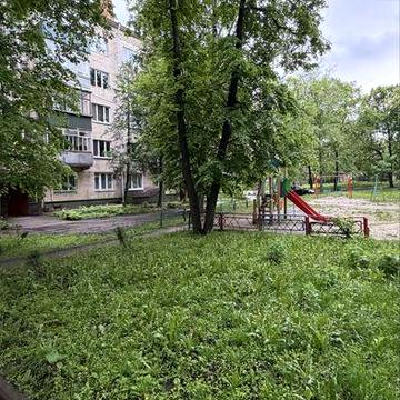 3к в центре обкомовский дом (83кв) 3/5кирп шикарная планировка подвал