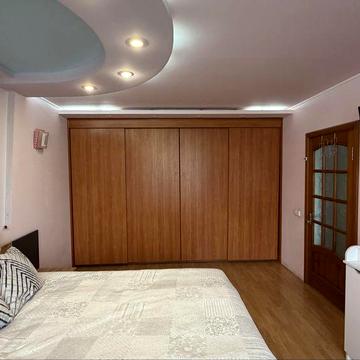 Продаж 3-кімнатної квартири на Макулані, Кривий Ріг