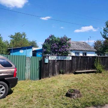 Продати частину хати в с. Савини Чернігівської області