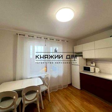 Без комісії! Продаж 2-х кімнатної квартири на Осокорках. Код: 21147440