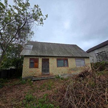 Продаж будинку в центрі села Крушинка