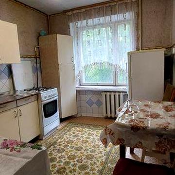 Трикімнатна на свободі