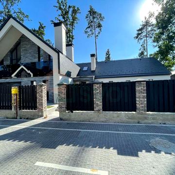 Сучасний будинок в Бучі, КМ Family Park Residence