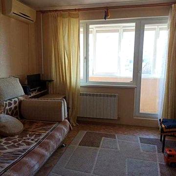 Продам 1к квартиру Роганский ж\м Улучшеной планировки