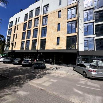 Продаж квартири в самому центрі мімта