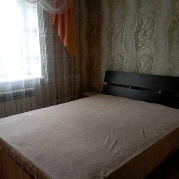 Здається в оренду двокімнатна квартира в районі Райбольниці на другому поверсі девятиповерхового будинку.
