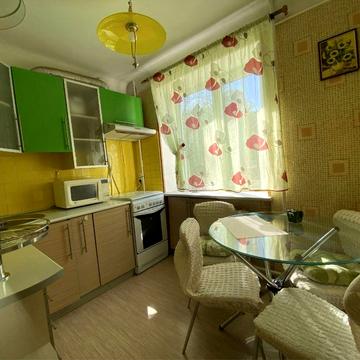 Здам 2-квартиру Відінська 44