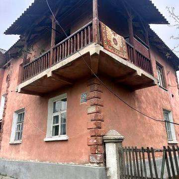 3 кім квартира 64м2 в Миколаєві по вул.Шептицького з великою прибудинковою територією