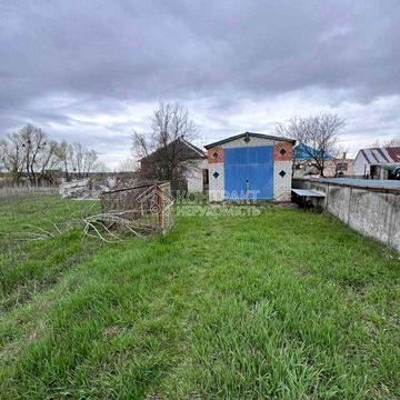 Продається будинок із ділянкою 25 соток