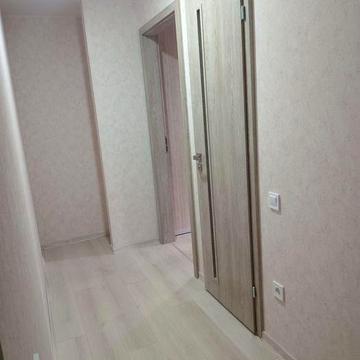 Продаж 1 кімнатна в центрі 2/5