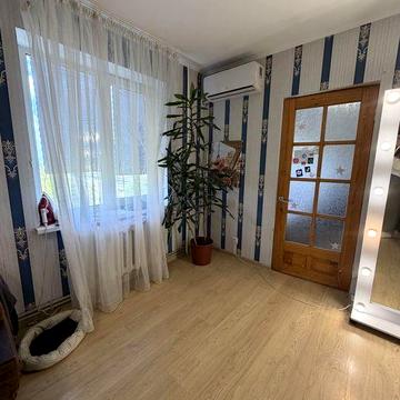 Продам 3-х квартиру район Варус