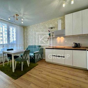 Продам ГАРНУ євро2к квартиру з ремонтом, меблями, технікою. 41м2. Держ.програми ТАК