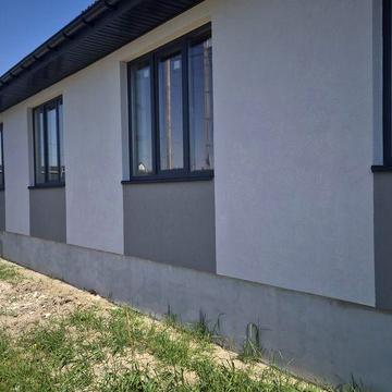 Продаж одноповерхового дуплексу 92 м² з ділянкою 3.8 сотки в Гостомелі