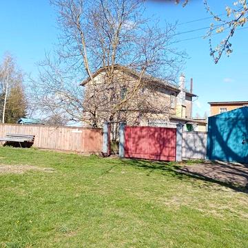 Продається затишний 2-поверховий будинок