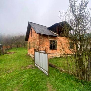 Продається будинок в Карпатах