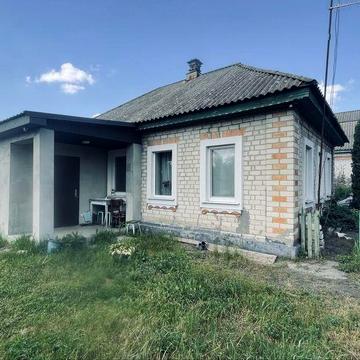 Будинок у Сокирно з великим городом і гаражем (працюємо по ваучерах та програмах)