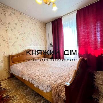 Голосіївська вул., 8