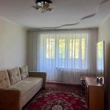 Продам 2-кімнатну квартиру  р-н Чайка