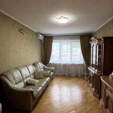 Сдам 3-х комн.квартиру на долгосрочно Небесной Сотни/ Сити Центр