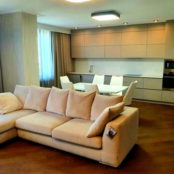 Сдам в аренду стильную, видовую квартиру в ЖК "Silver Breeze"