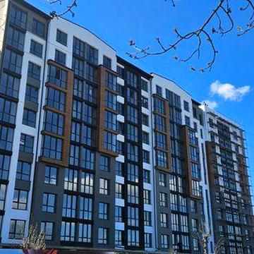 2-кімнатна з видом на міське озеро. Розтермінування