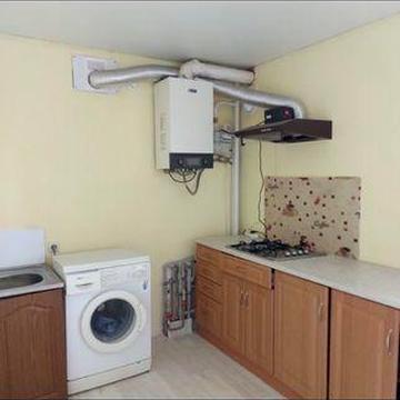 Поділ 1 кімнатна квартира в новому будинку