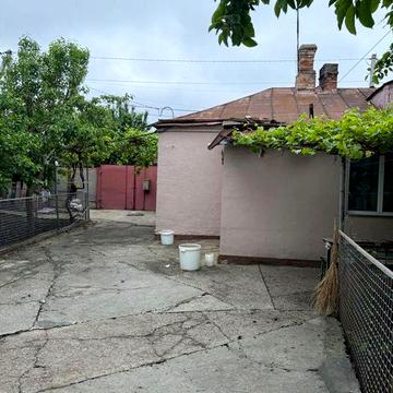 Продам більшу частину будинку Андріївська