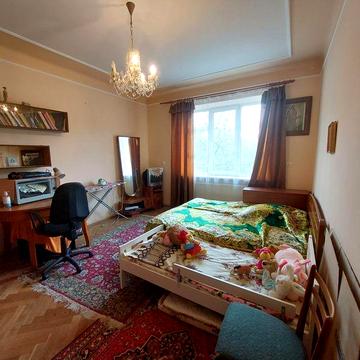 Продаж 22-ної квартири вул. Пасічна (Холм Слави)