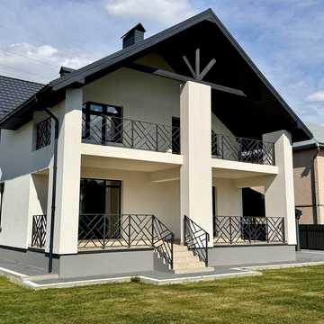 Продаж крутого будинку неподалік озера, всі комунікації