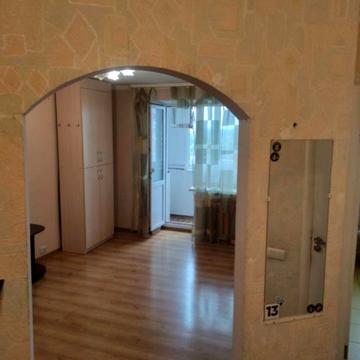 Здається 1 кімнатна квартира Надпільна Грушевського
