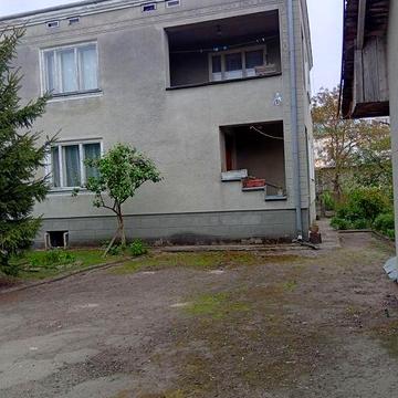 Продається затишний приватний будинок в центрі міста Ходорів. Львівська область