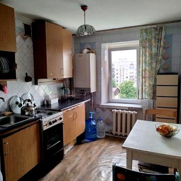 Продам 3-кімнатну квартиру в центрі