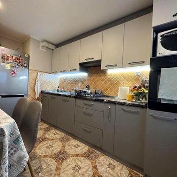 Продаж 3-х кімн в Затишному районі з меблями і технікою 70990$